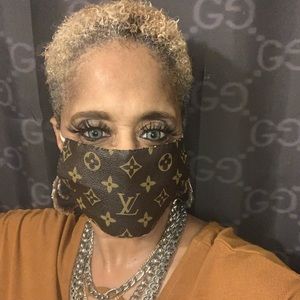 🌹MEET ME...the SELLER & BUYER Clothes & SHOES👠👗